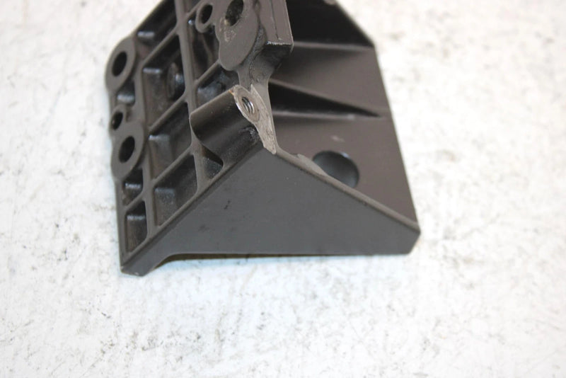 1998 Yamaha Waverunner Gp800 Oem Rear Engine Mount Bracket 66E-21426-01-8P JY9