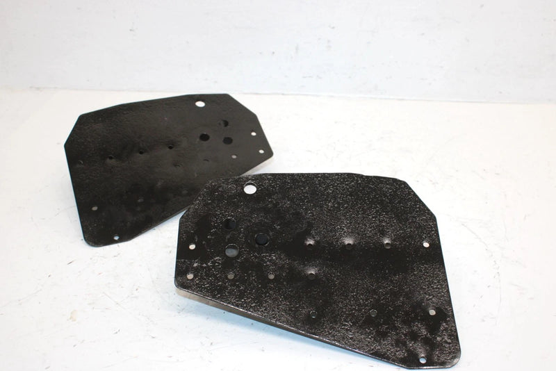 1998 Arctic Cat Zr 500 (2nd Run) Oem Rear Skid Mount Bracket Set  2706-781 SA62