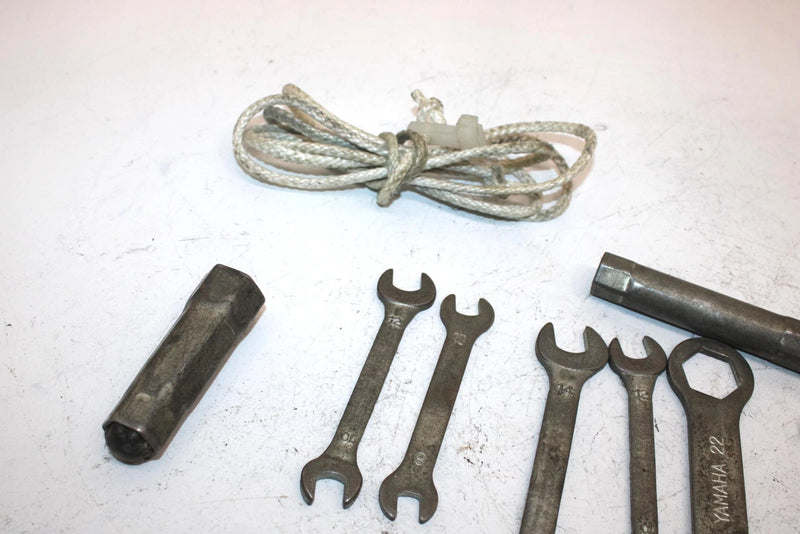 00 Yamaha Sx500r Oem Tool Kit 8DF-8100-00-00 SY0