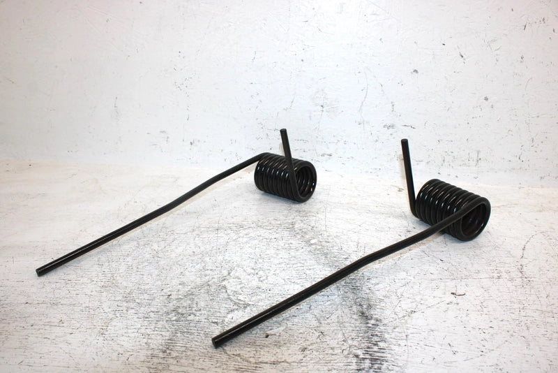 1989 Polaris 650 Oem Rear Skid Spring Set 7041120-067 7041119 SP43