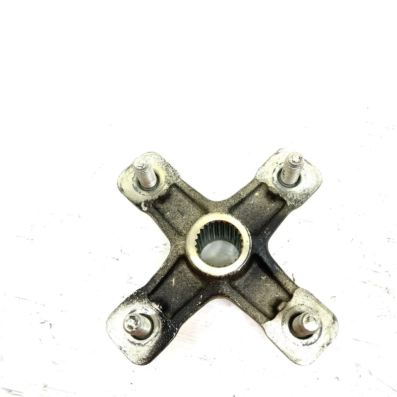 1996 Yamaha Warrior 350 OEM Rear Wheel Hub 1PE-F53K0-00-00 AY60