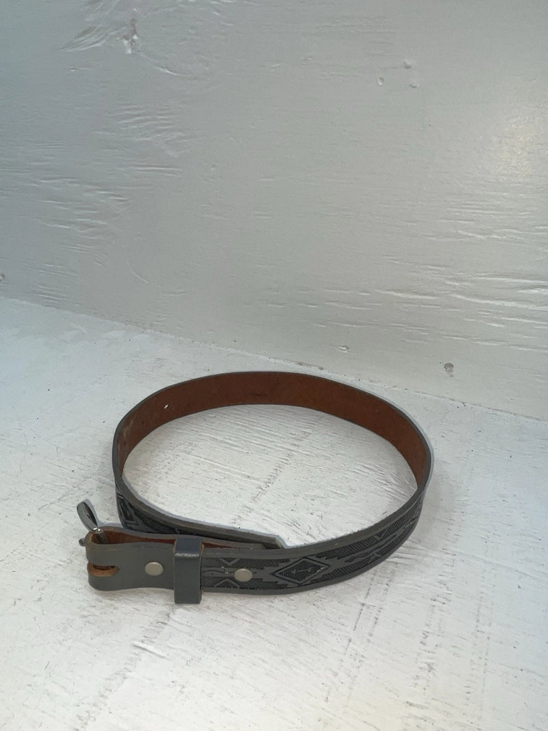 New Gray Genuine Leather Comanche Tooled 20” Belt #10357 NN-65