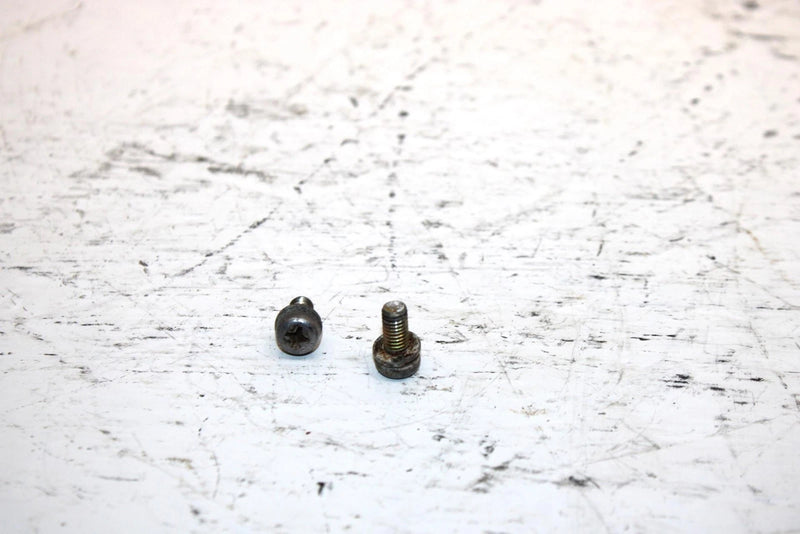 2001 Ski-doo Mxz 800 Oem Carb Cap Screw Pair 404161923 SS19