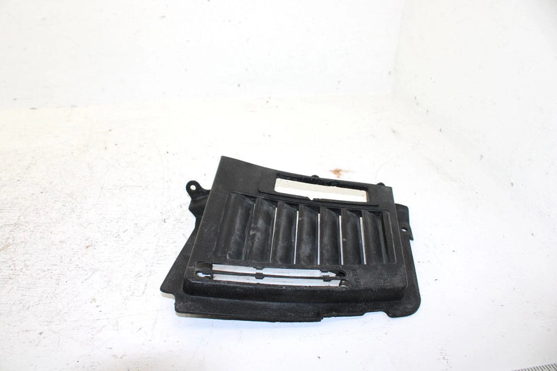 1990 Yamaha Phazer Ii Oem Side Louver Set 8X9-77131-00-00 SY16