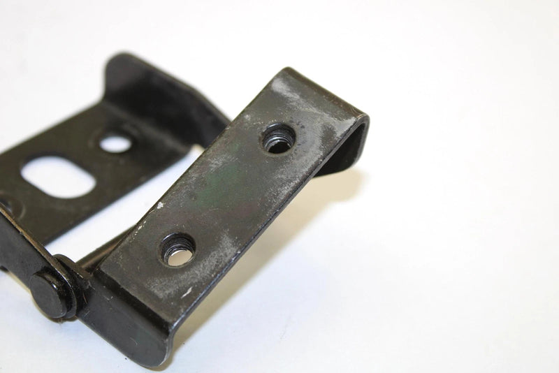 2002 Yamaha Mountain Max 700 Oem Left Hinge 8CR-77140-00-00 Q2624