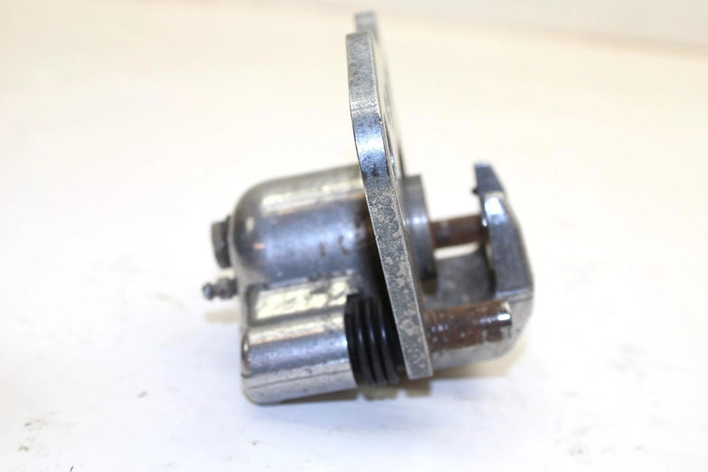 05 Polaris Sportsman 700 EFI OEM Front Right Caliper 1911541 AP109