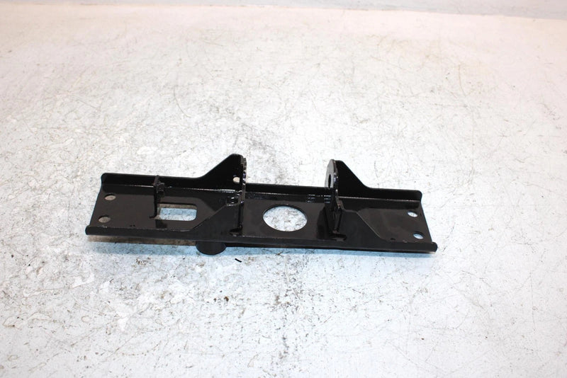 2006 Kawasaki Prarie 360 Oem Cylinder Head Bracket 32190-7507 AK29