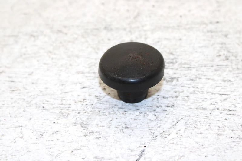 1996 Ski-doo Formula Iii 600 Oem Spindle Cap 572079100 SS18