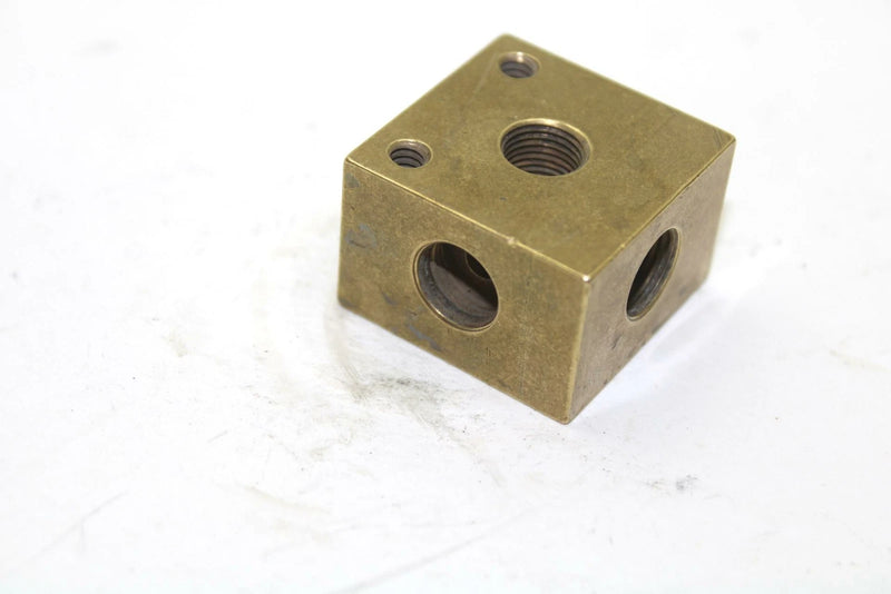 Polaris OEM Brake T Fitting 7052103 Q100