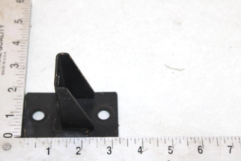 00 Polaris Trail Blazer  Oem Front Engine Mounting Bracket 1040687-067 Q3974