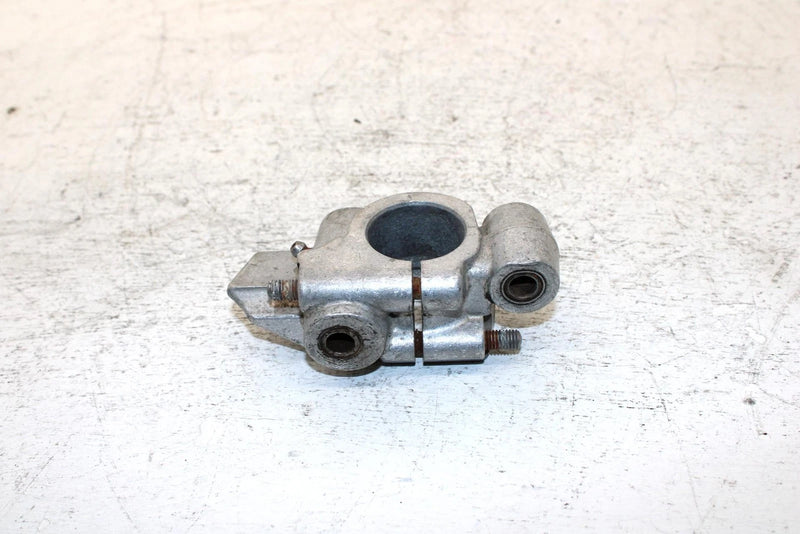 87 Yamaha Exciter 570 L/c Oem RightFront Suspension Bracket 8L9-2377E-00-00 SY18