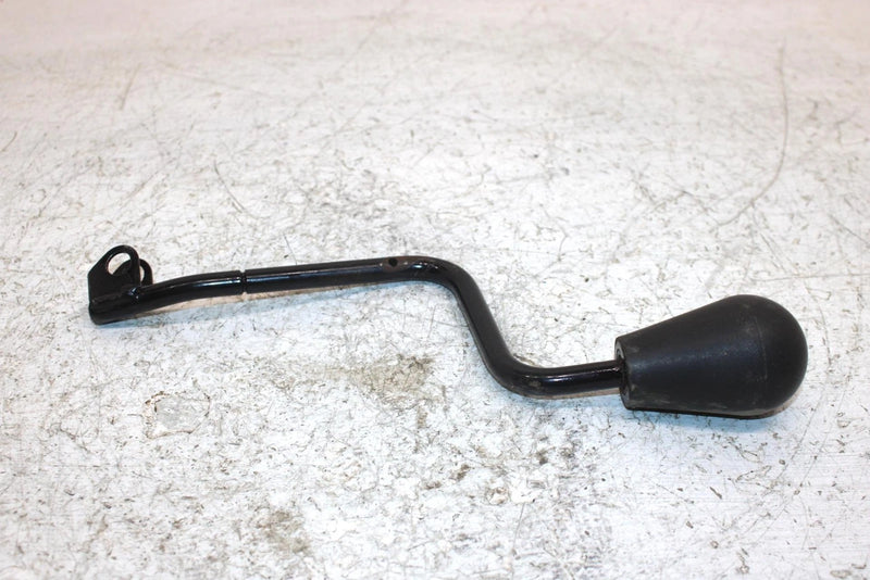 2006 John Deere  Buck 650 Oem Bed Tilt Release Lever 705000253 AJ0