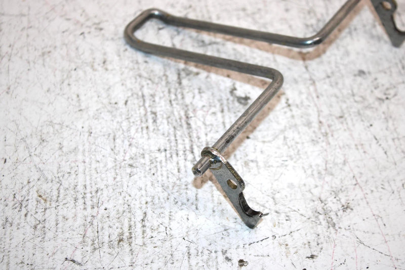 02 Polaris Sportsman 400 Oem Seat Latch Set 1040387 5224592 AP75