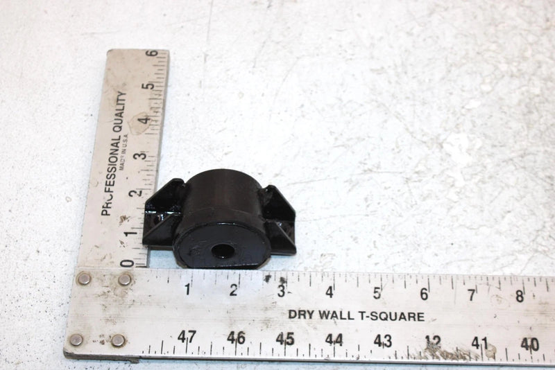 1999 Kawasaki Prarie 400 Oem Lower Engine Mount Bracket 32190-1097 AK28