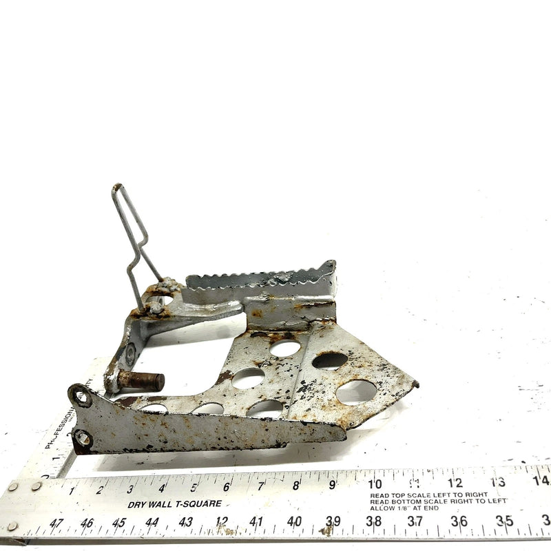 1990 Yamaha Moto 4 OEM Right Footrest 3HP-27421-00-00 AY51