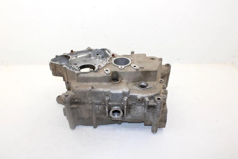 1999 Yamaha  Grizzly Oem Crankcase 4WV-15100-12-00 AY47