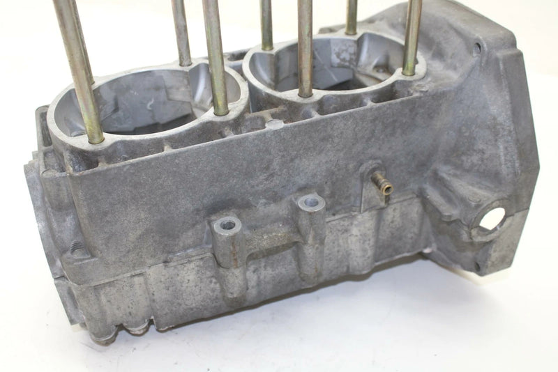93 Yamaha Venture GT OEM Crankcase 8V0-15100-01-00 SY53