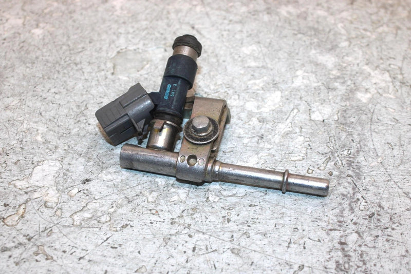 2006 Polaris Sportsman 500 Oem Fuel Rail And Injector 3089900 AP186