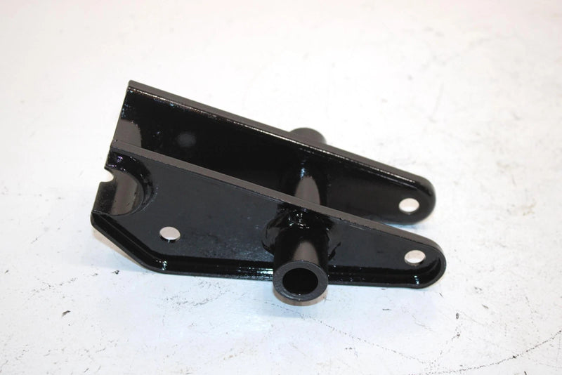 06 Arctic Cat Z 570 Oem Front Shock Mount Bracket 1704-235 SA324