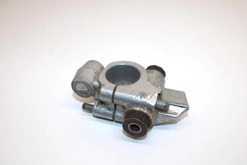 1994 Yamaha Vmax 600 Oem Left Suspension Bracket 8AB-23743-01-00 SY25