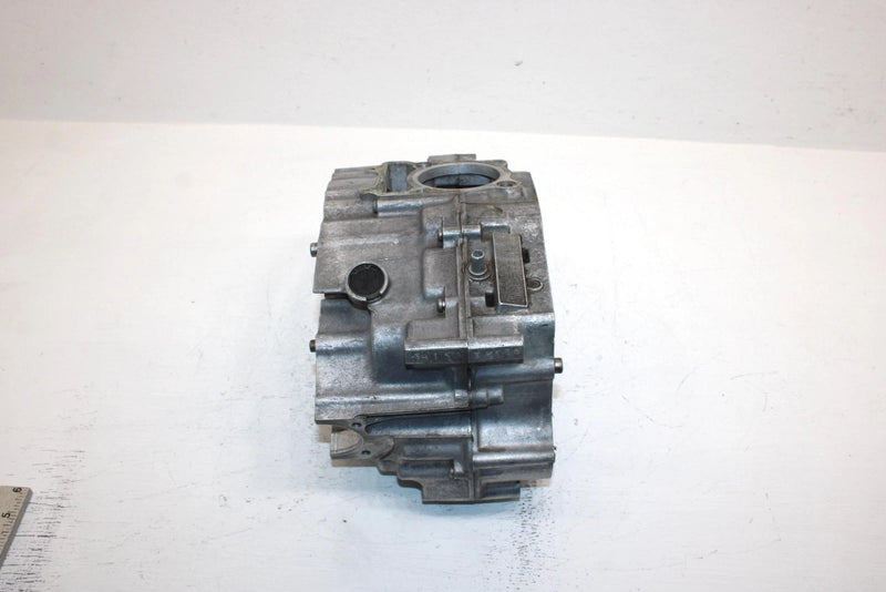 1986 Yamaha  Moto 4 Oem Crankcase 1NU-15100-00-00 AY7
