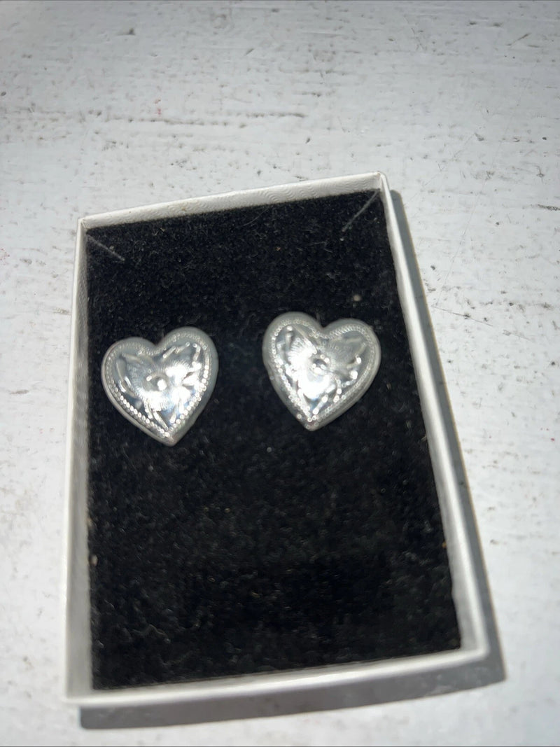 New Women’s Congress Leather Silver Heart Earrings. 93141 B-6