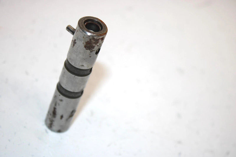 86 Honda Fourtrax 250 Trx250 A Oem Reverse Idler Shaft 23730-HA0-680 AH32