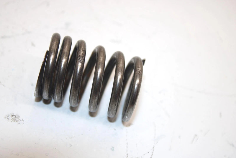 87 Honda Trx250a Oem Outer Valve Spring 14751-HA0-771 AH15