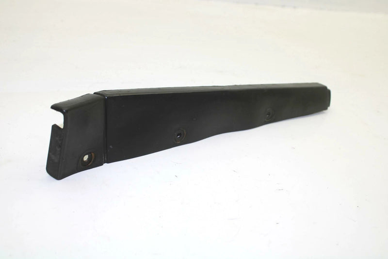 Yamaha OEM Rear Bumper Right Cover 8m6-77544-00-00 SY49