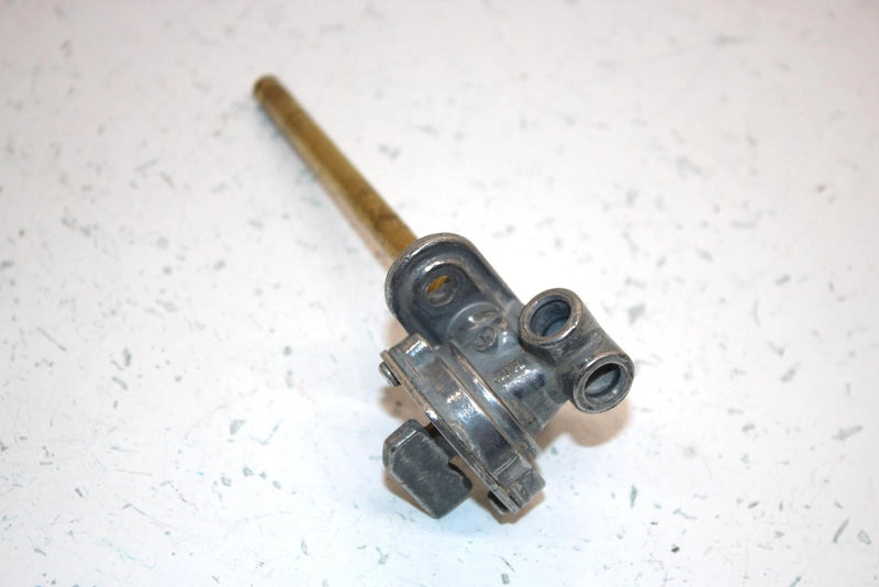 99 Arctic Cat 300 4x4 Oem Fuel Valve 0470-445 AA16