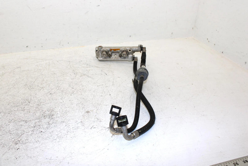 2013 Polaris 600 Rush Pro R Oem Fuel Rail Assembly 2521143 SP29