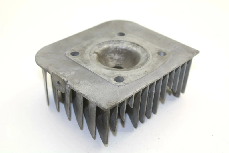 Yamaha OEM Engine Motor RIght Cylinder Head 8g8-11121-00-00 SY45