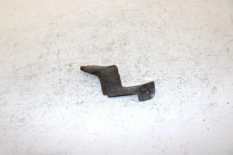 1991 Yamaha Exciter Ii 570 Liquid Oem Right Hood Bracket 82M-2196G-00-00 SY24