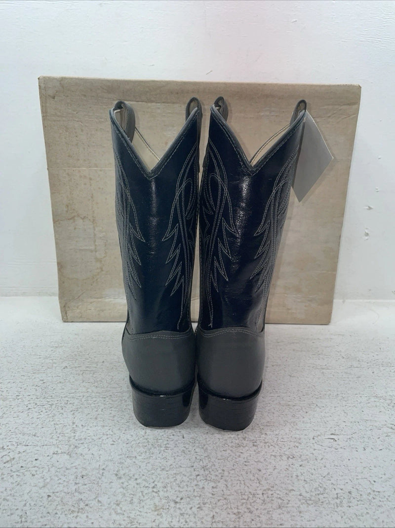 New Youth Gray Bronco Cowboy Boots. B 1892 4.5 4 1/2 D. 22-108