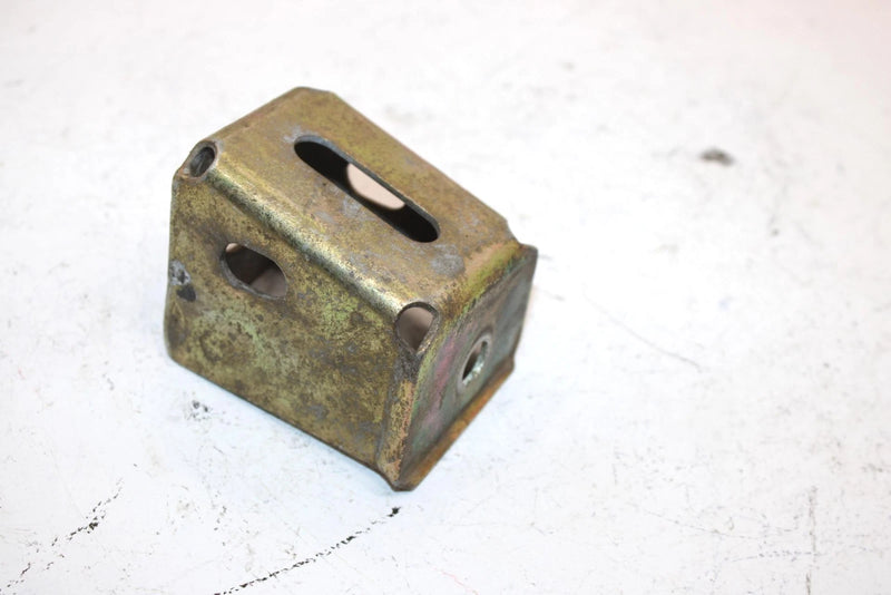 07 Polaris Super Sport Oem Exhaust Pipe Mount Bracket 5245498 SP191