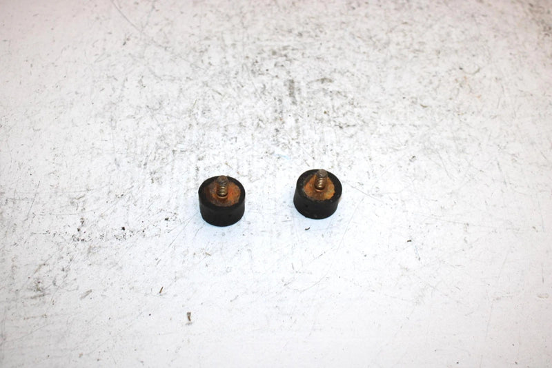 2001 Polaris Magnum 325 Oem Carb Carburetor Mount Pair 3021086 AP98