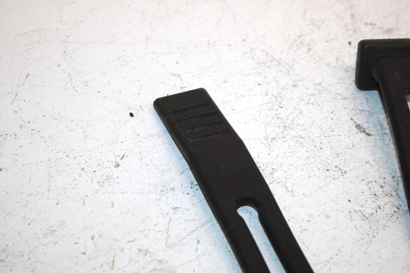 01 Arctic Cat Zr 600 Efi Oem Airbox or Hood Strap Set 1606-067 Q4556