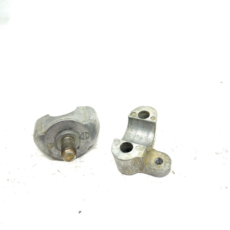 05-09 Honda Foreman 500 TRX500FE OEM Handlebar Mount Set 53130-HB3-770 Q1675