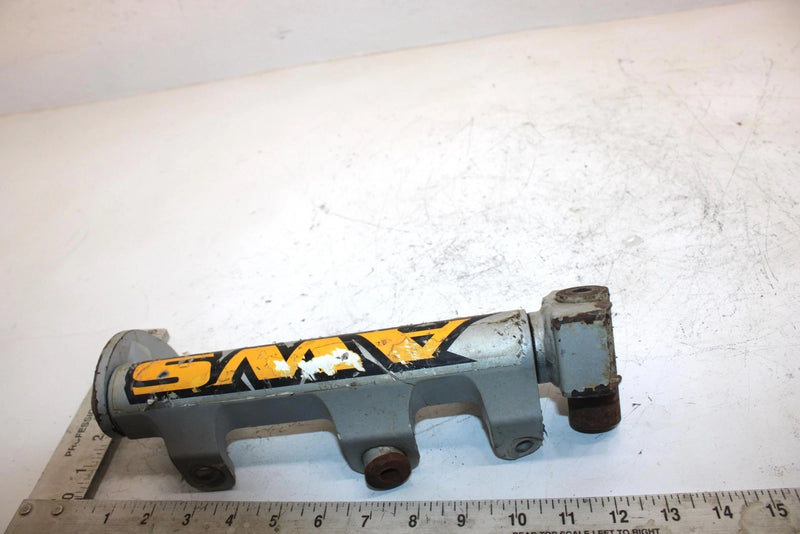 04 Arctic Cat Mountain Cat 600 Efi Oem Left Steering Knuckle 1703-329 SAS5