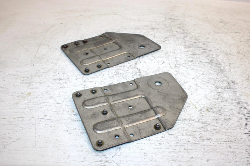 1997 Yamaha Vmax Sx 700 Triple Oem Skid Mount Bracket Set 8CR-21950-06-00 SY10