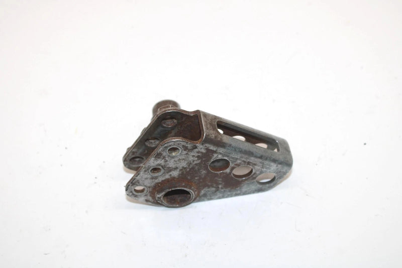 Yamaha Enticer 340 Deluxe Oem Right Side Skid Rail Bracket 8E3-47464-00-00 SY129
