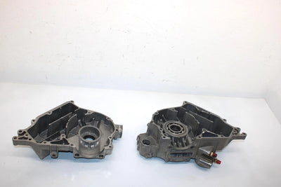 02 Polaris Magnum 325 4x4 Freedom Oem Crankcase 3087115 3087124 AP36