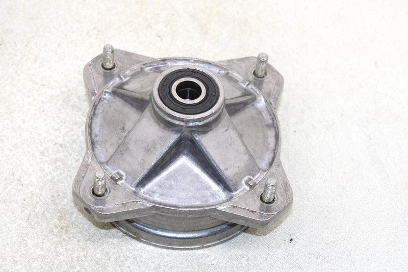 86 Polaris Trail Boss  Oem Front Wheel Hub 1525001 AP138