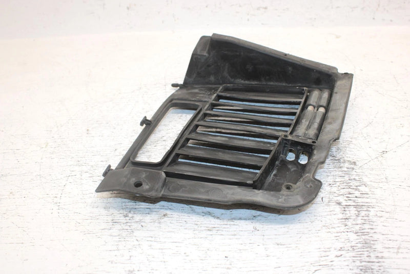 1997 Yamaha Venture Tr Oem Right Louver 8X9-77132-00-00 SY15