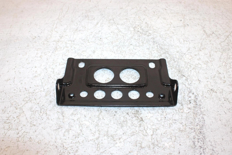 2006 John Deere  Buck 650 Oem Front Diff Mount Bracket 705400255 AJ0