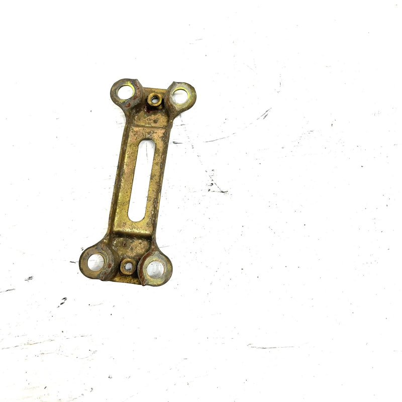 87 Honda FourTrax 200 TRX200SX 2x4 OEM Handlebar Cover Stay 53206-HB3-000 AH91