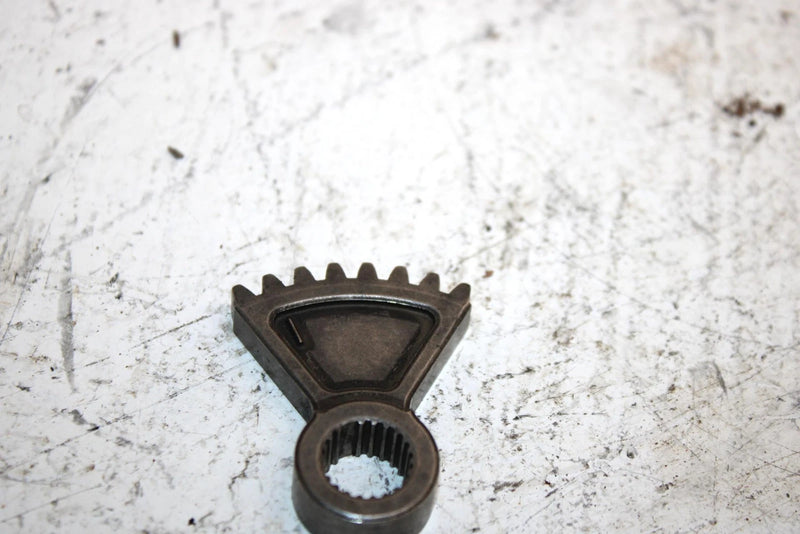 2004 Honda Fourtrax Rincon Oem Gear Shift Arm 24682-HN8-003 AH2