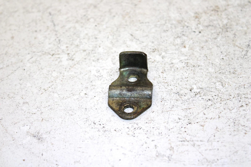 1984 Yamaha  Ytm 200 L Oem Seat Lever Bracket 21V-24775-00-00 AY48