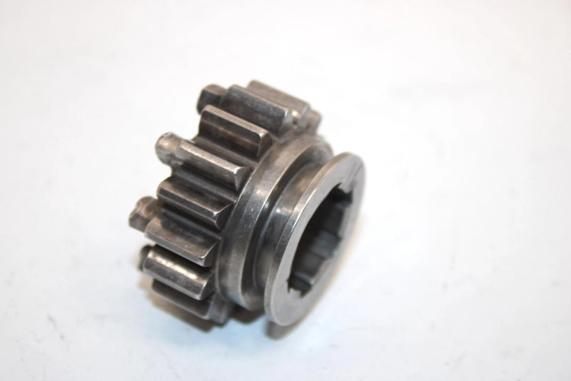 03 Bombardier Quest 650 Oem 16T Countershaft Gear 711220976 420220977 AB1.1