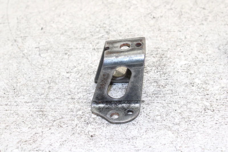99 Yamaha Vmax 600 Sx Oem Front Uppern Mount Bracket Pair 8CH-21415-00-00 SY5